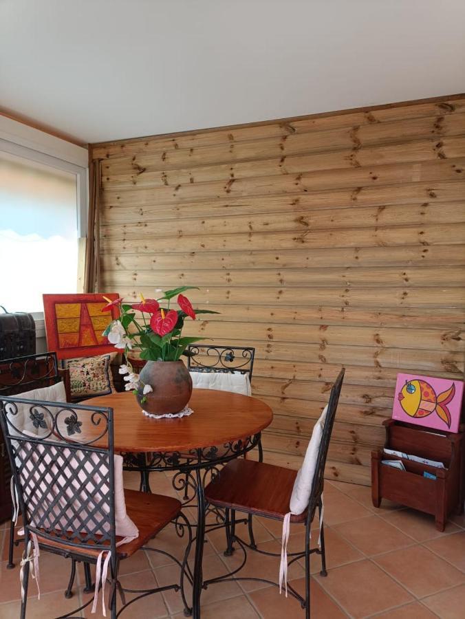 Grand Studio En Bas De Villa Avec Vue Sur Mer Au Carbet ลาการ์เบต์ ภายนอก รูปภาพ